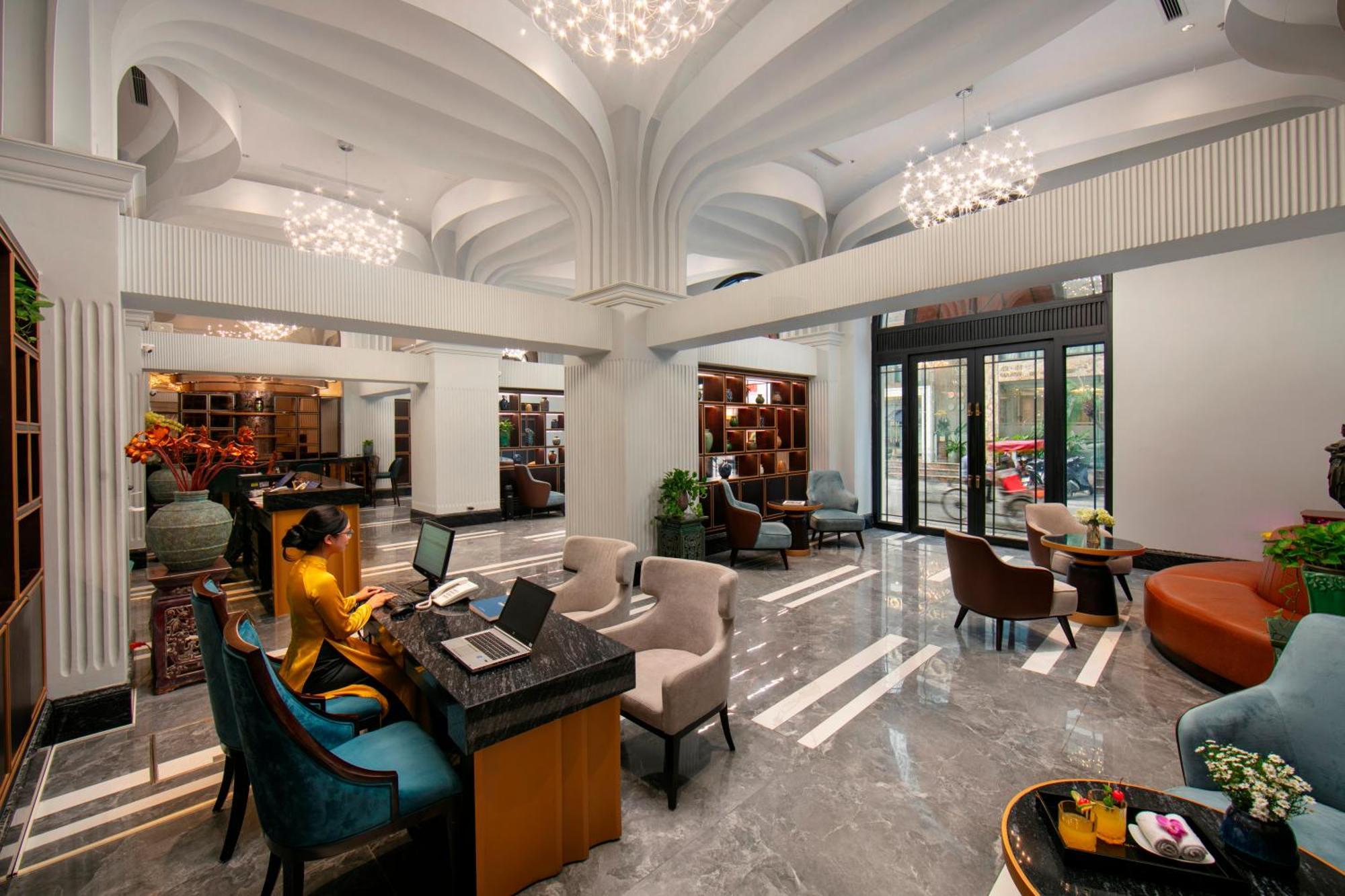 May De Ville Lakeside Hotel Hanoi Luaran gambar Lobby