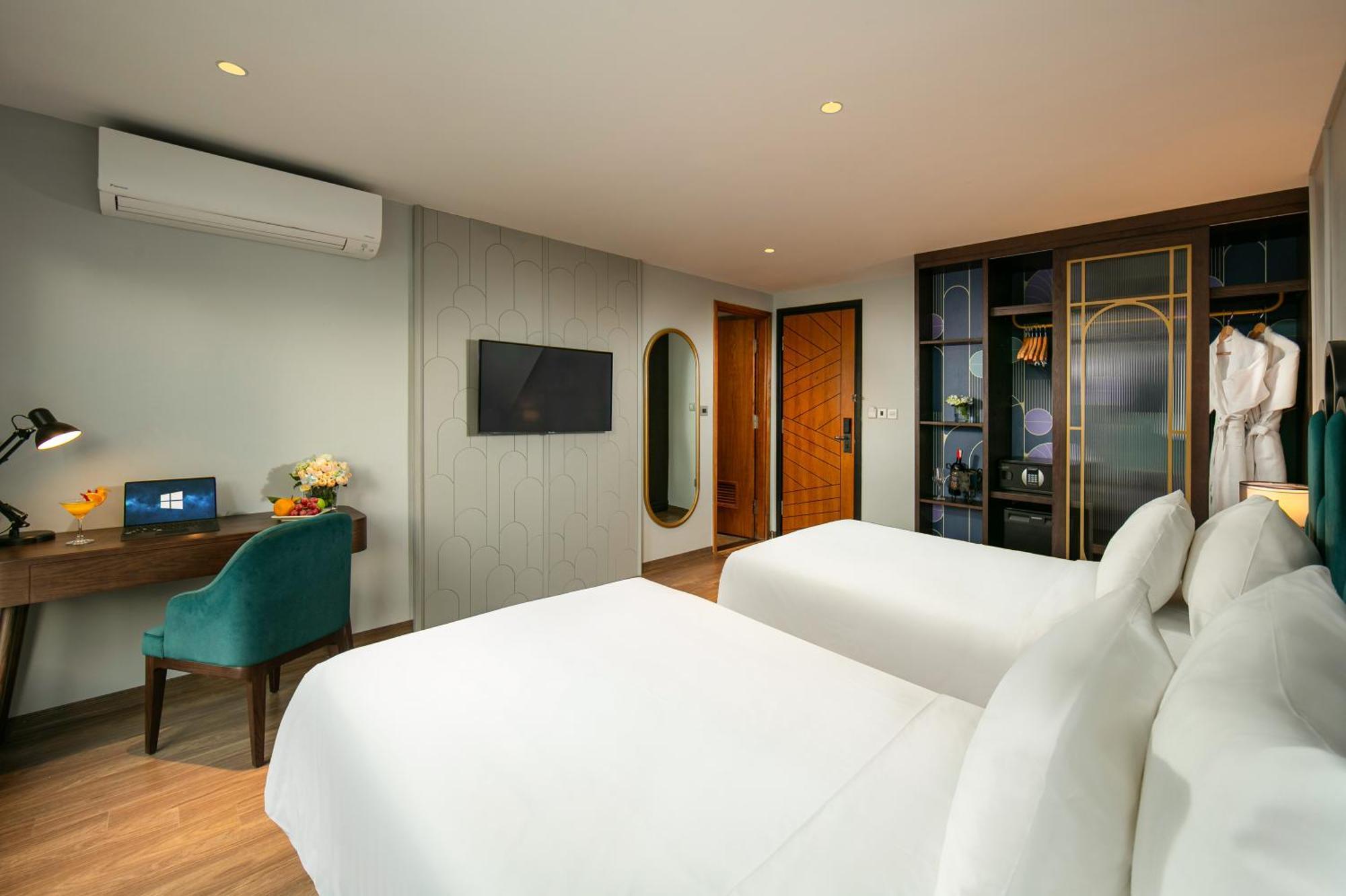 May De Ville Lakeside Hotel Hanoi Luaran gambar Deluxe Room
